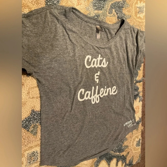 Super adorable ‘Cats & Caffeine” shirt for all my cat lovers, excellent cond. - Picture 1 of 3